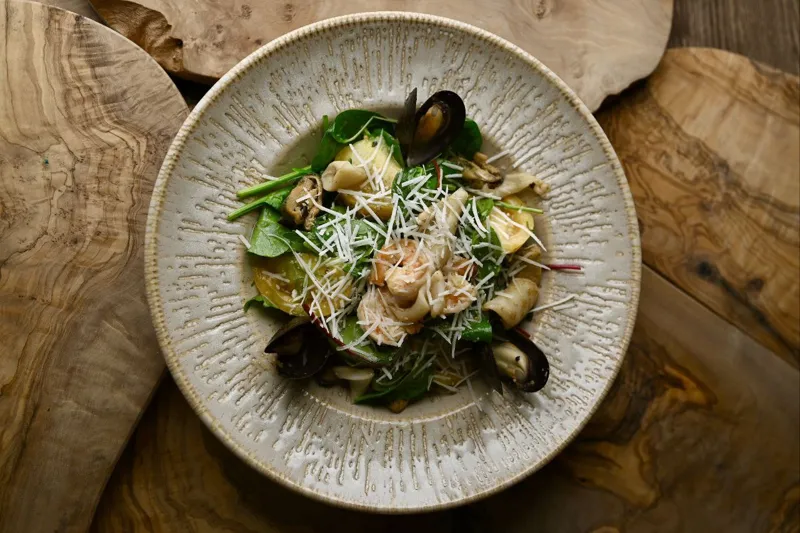 Зелений салат з мідією 350 г