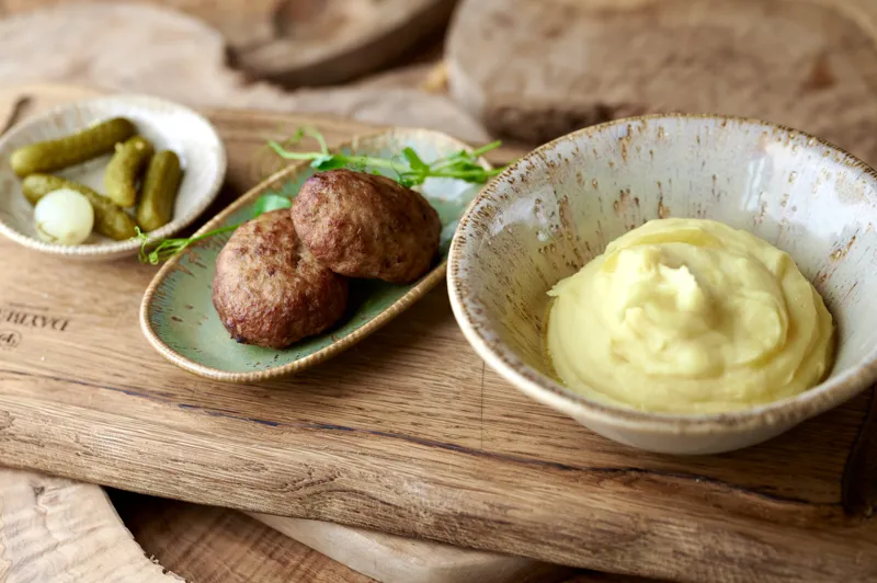 Котлети з індички з пюре  130\180 г